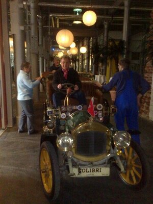 Neuer_Kolibri_Burkart_Dr_Dietz_Mall_110311_01