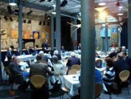 h96_versammlung_261104