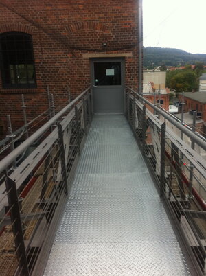 Sanierte_Bruecken_HefeHof_Okt_2011_int